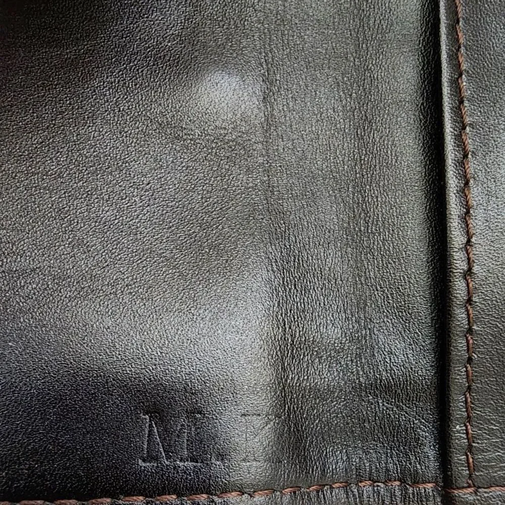 Louis Vuitton LV Brown Leather Utah 6 Key holder - Picture 11 of 12